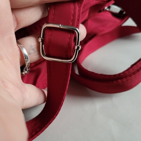 NWT RED BOWTIE CROSSBODY PURSE - Picture 5 of 9